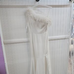 Elegant One-Shoulder Cream Dress with Feather Accent